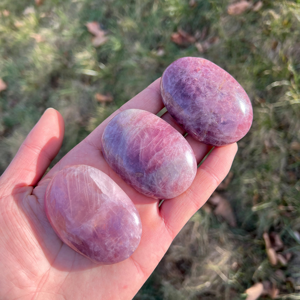 Natural Lavender Rose Quartz Palm Stone