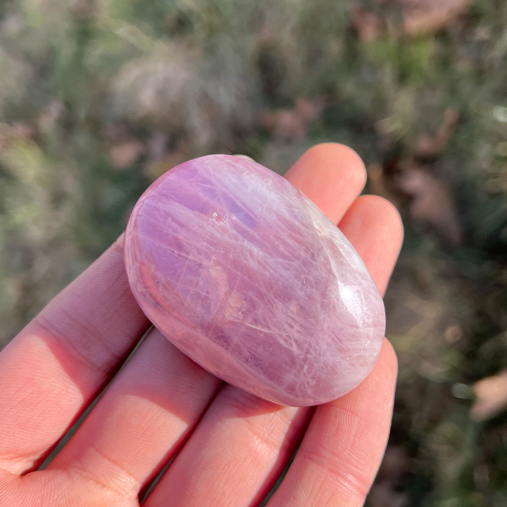 Natural Lavender Rose Quartz Palm Stone
