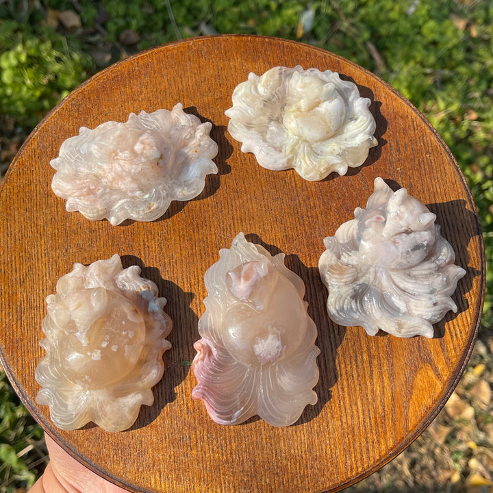 Unique,Natural Crystal Flower Agate Nine-Tailed Fox