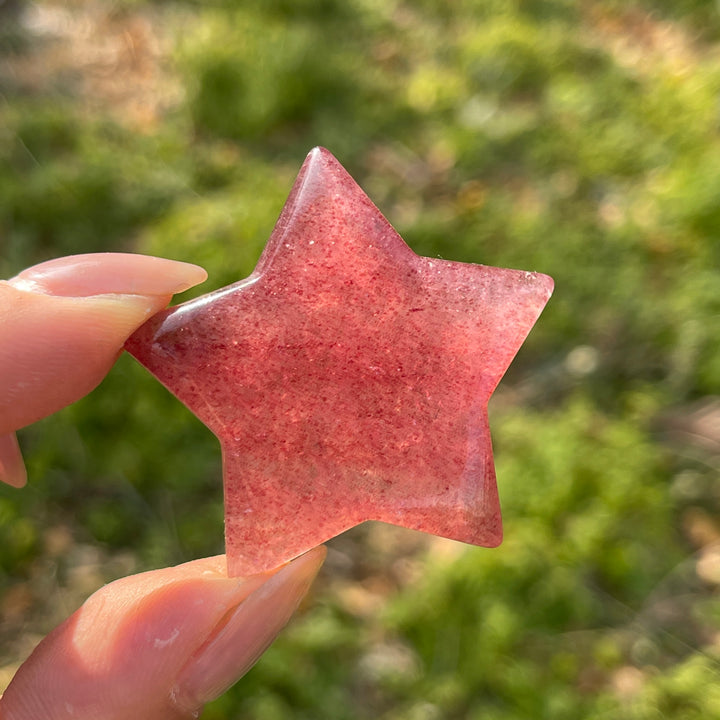 Natural Crystal Carving Strawberry Quartz Star