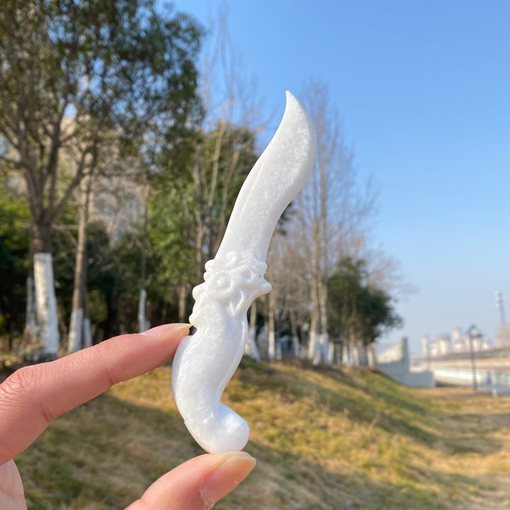 Natural Crystal Dagger Carving