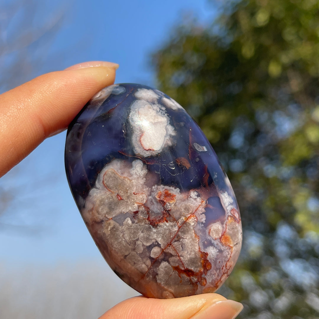Natural Blue Flower Agate Palm Stone