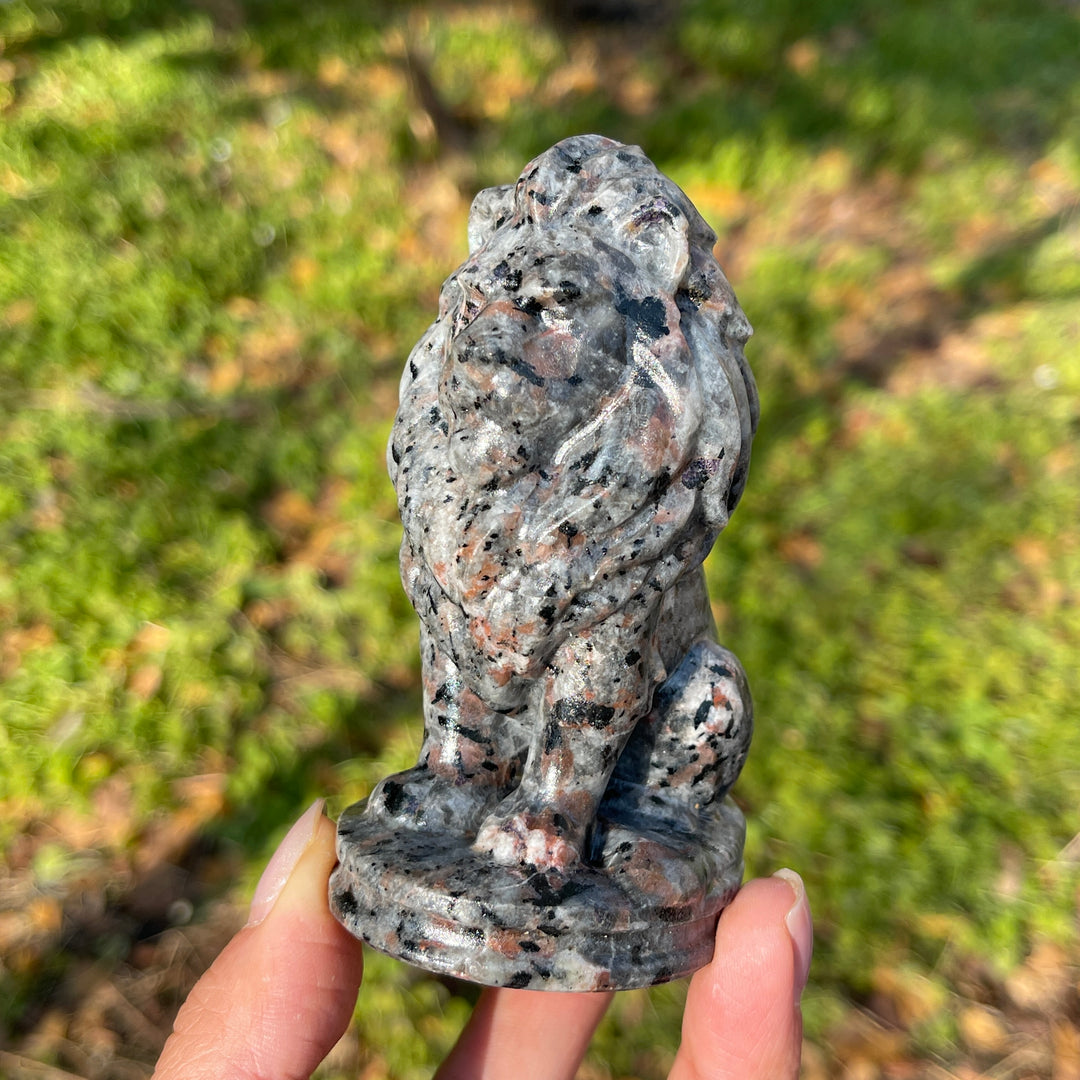 Natural Crystal Carving Seated Lion