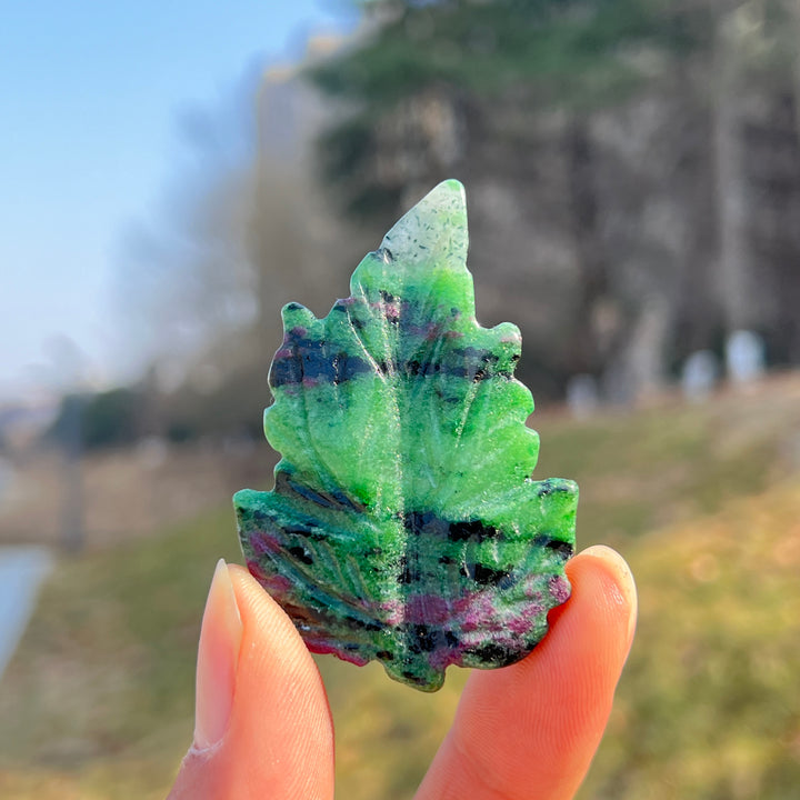 Natural Crystal Carving Colorful Leaf