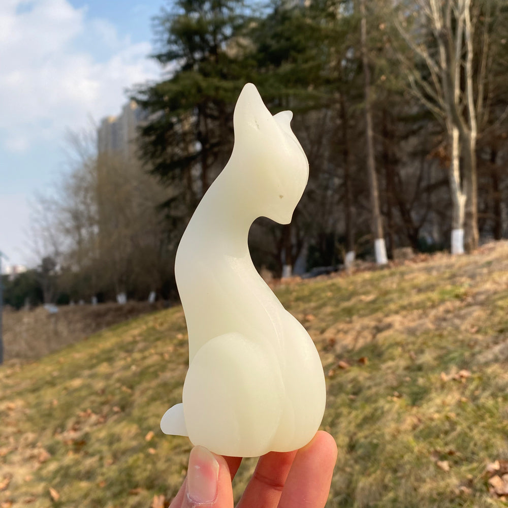Natural Crystal Carving Looking-Back Fox
