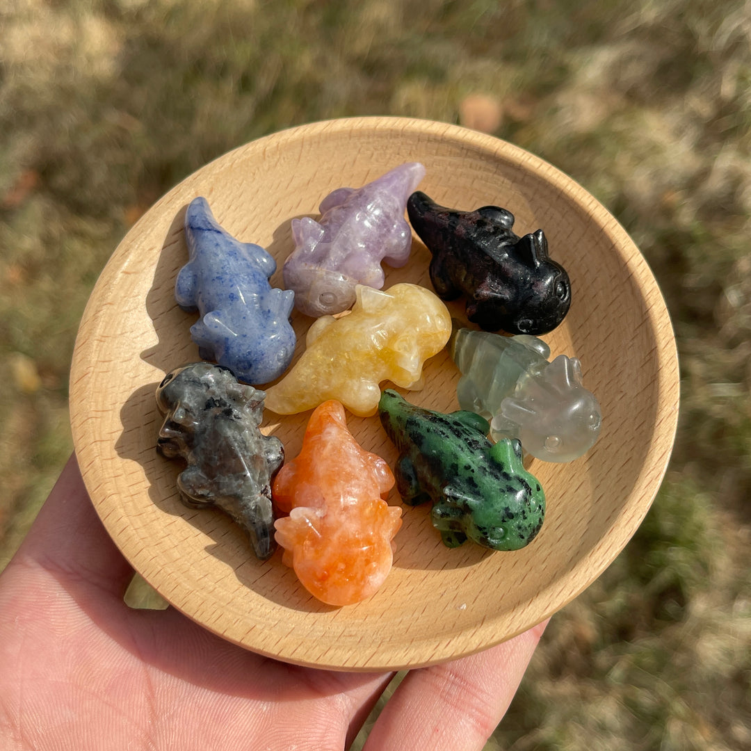 Natural Crystal Carving Mini Salamander