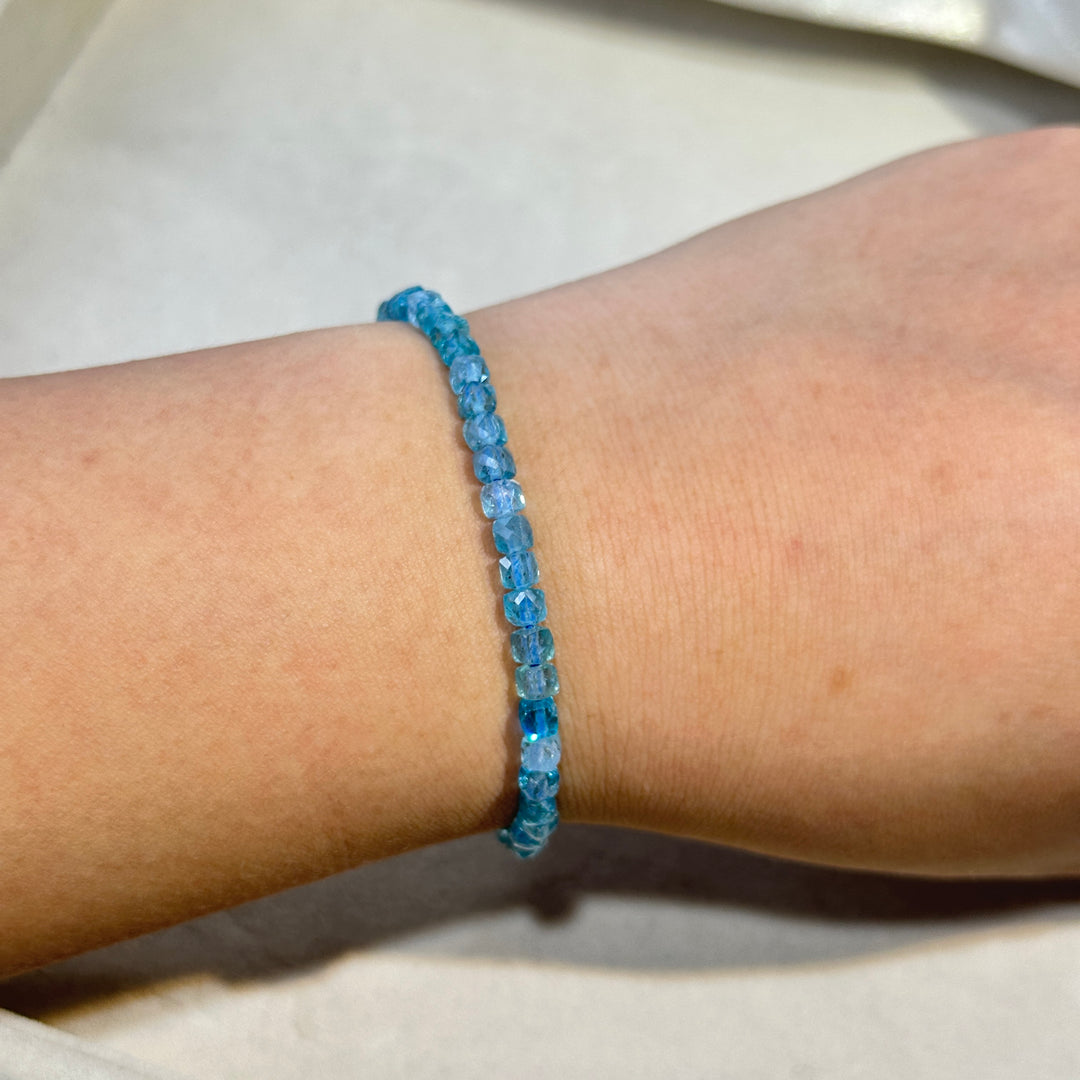 Blue Apatite Faceted Crystal Bracelet 7.6 mm