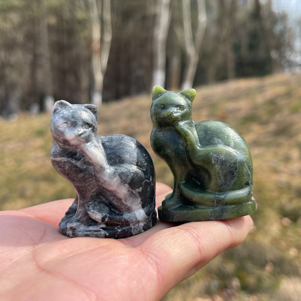 Natural Crystal Carving Kicking Cat