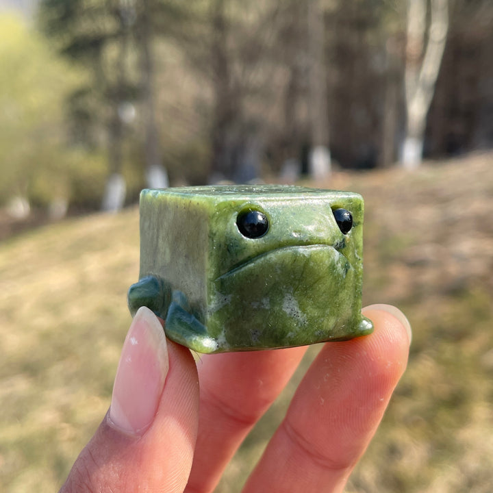 Natural Crystal Serpentine Frog