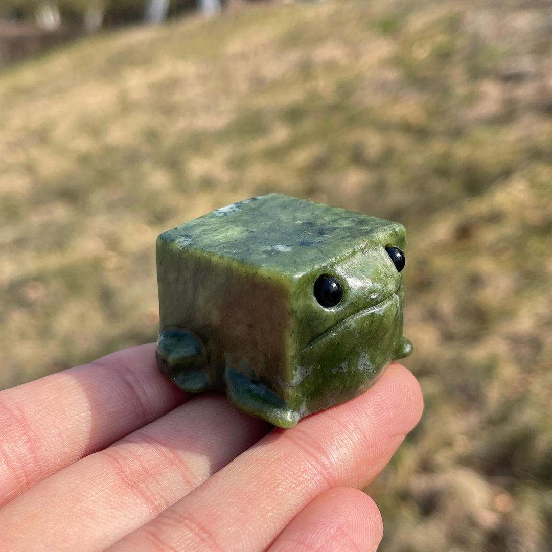 Natural Crystal Serpentine Frog