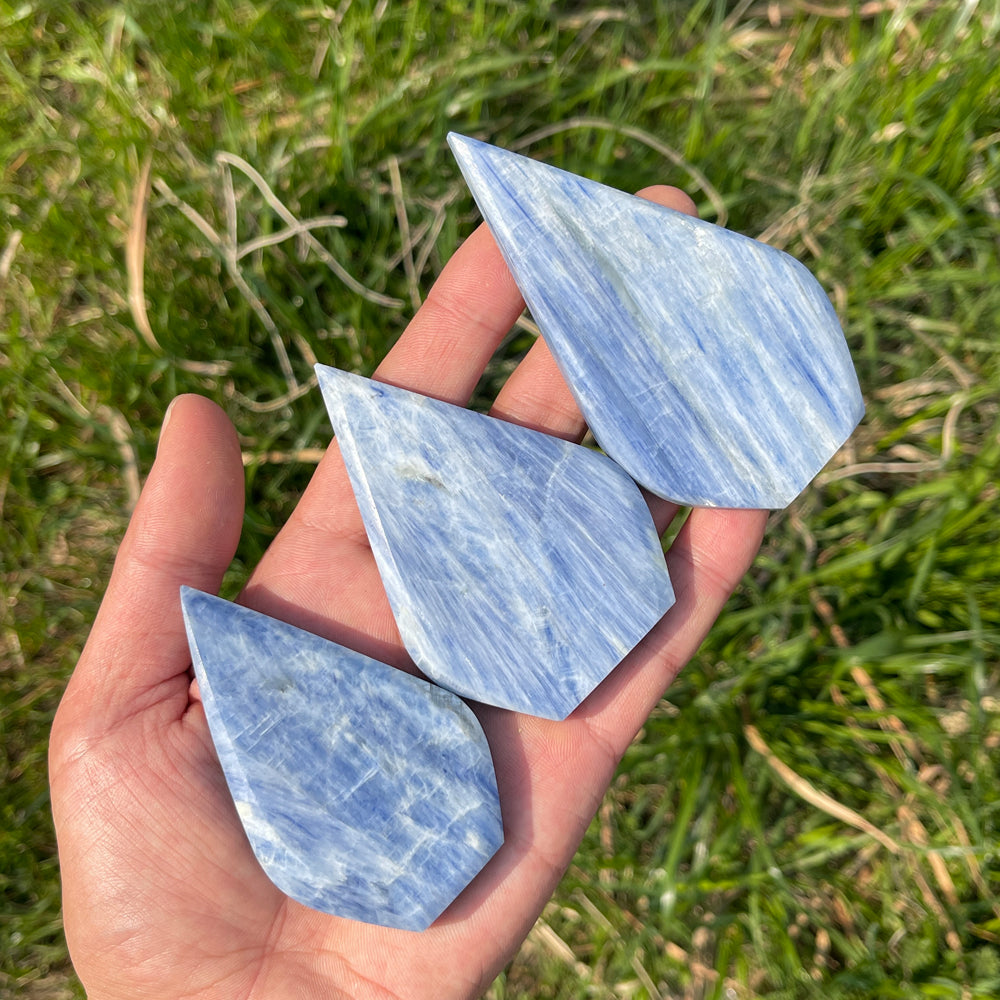 Natural Crystal Blue Kyanite Teardrop