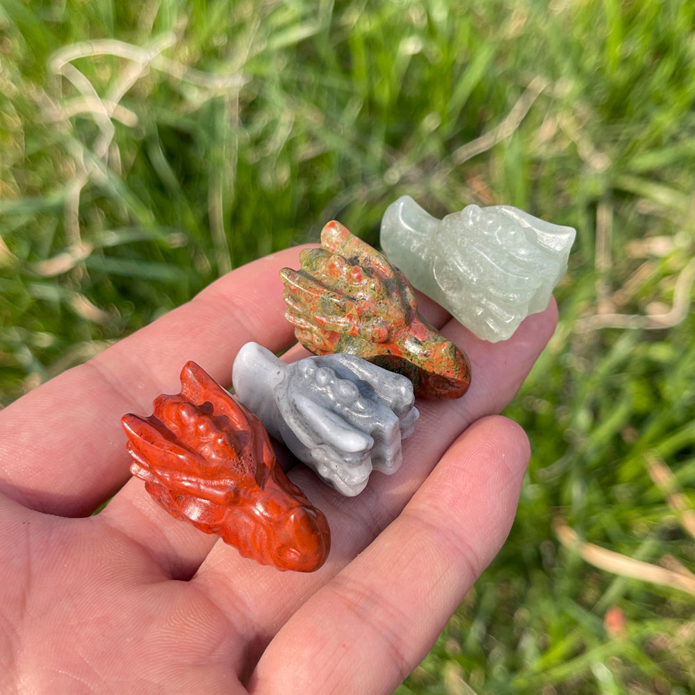 Natural Crystal Carving Mini Dragon Skull