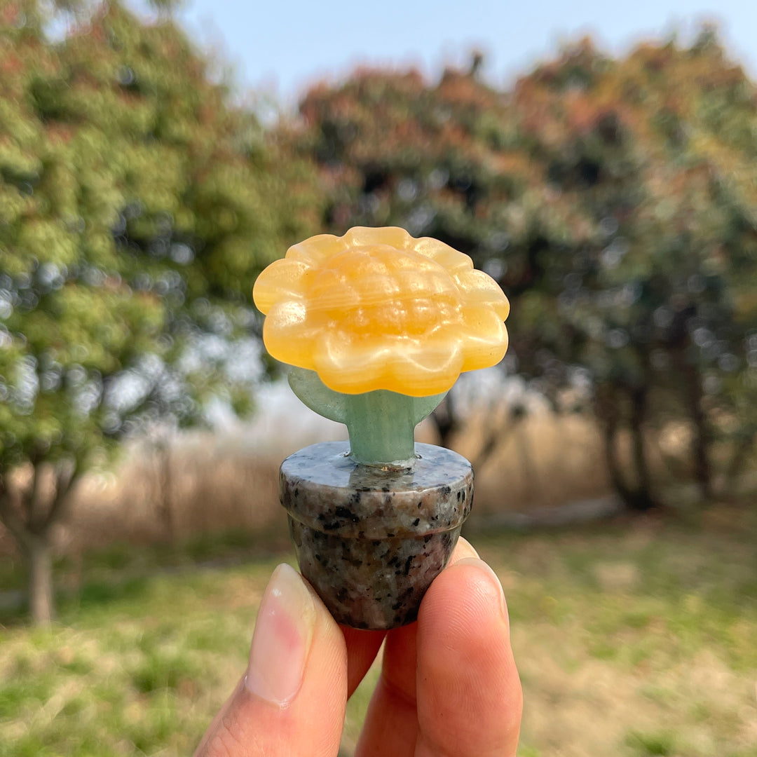 Natural Crystal Sunflower Carving
