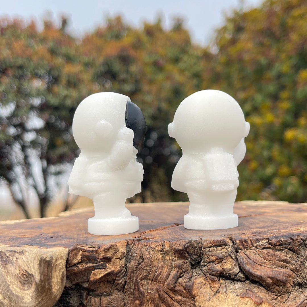 Astronaut Carving