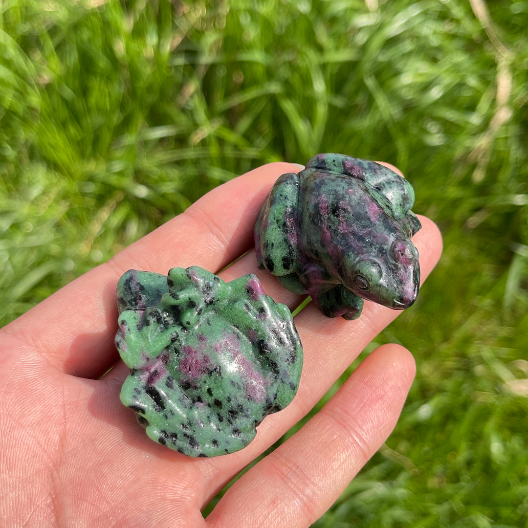Ruby in Zoisite Frog