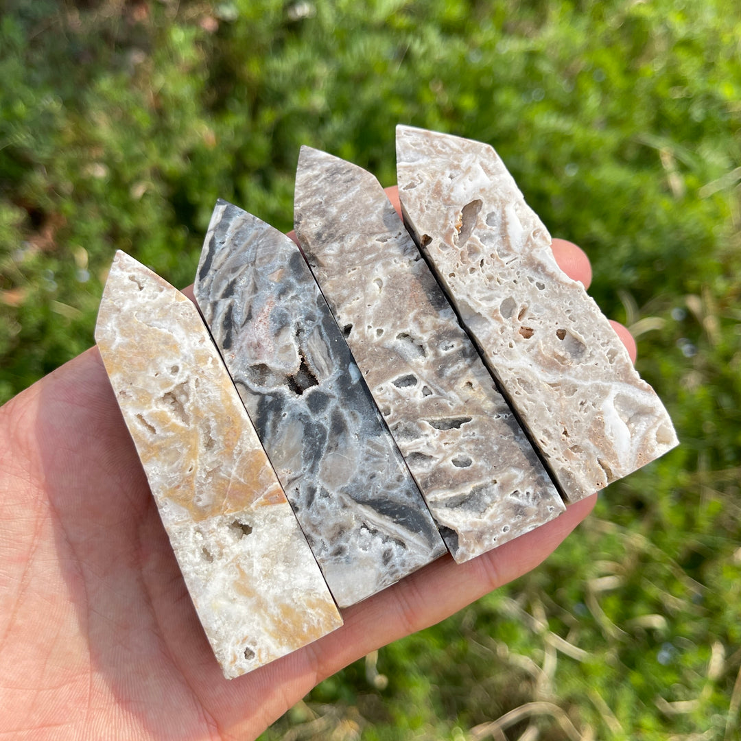 Unique,A Slightly Imperfect Natural Sphalerite Crystal Point