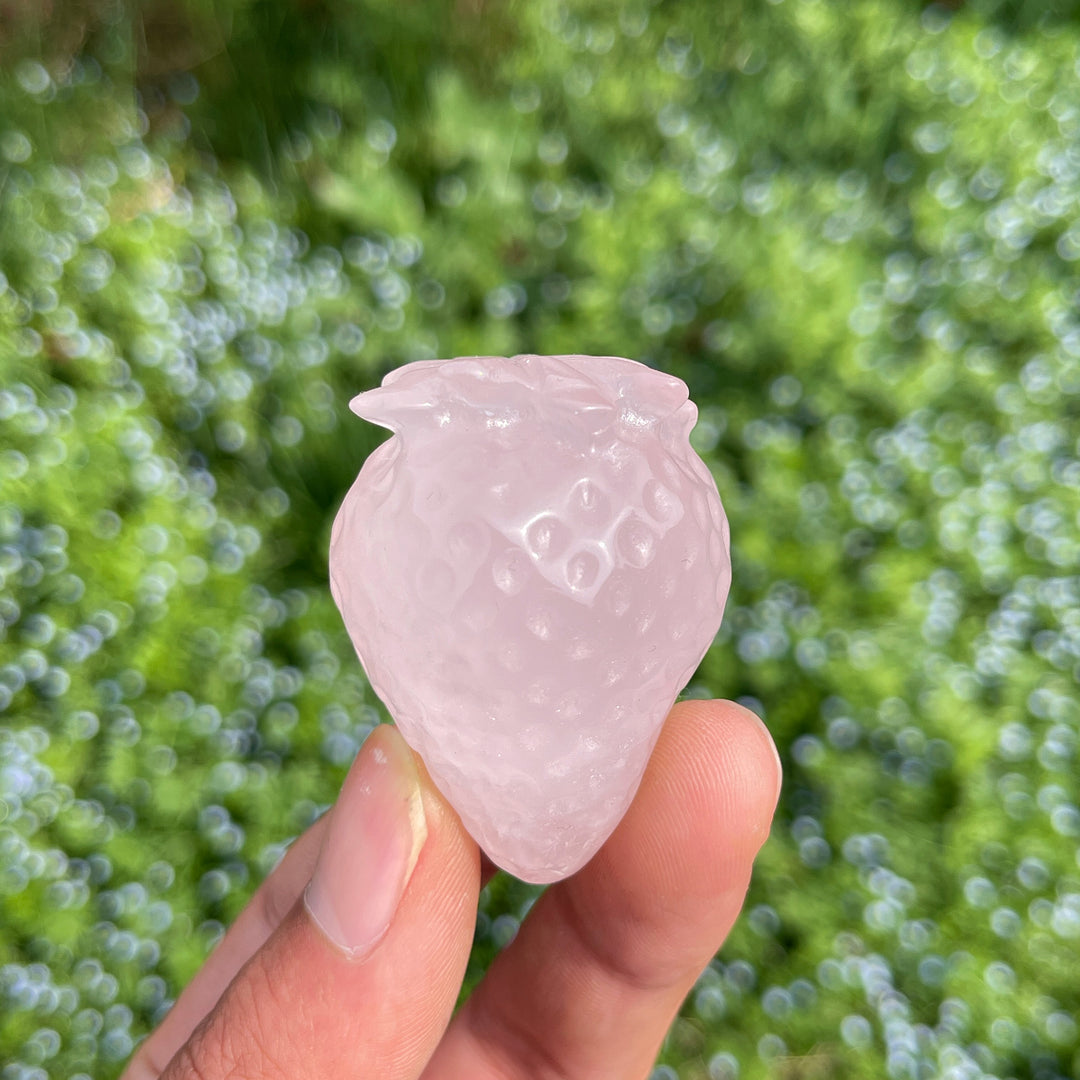 Natural Carving Rose Quartz Strawberry