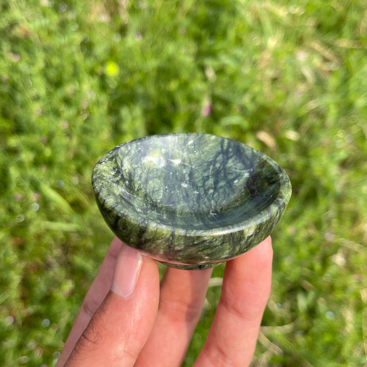 Natural Crystal Serpentine Bowl