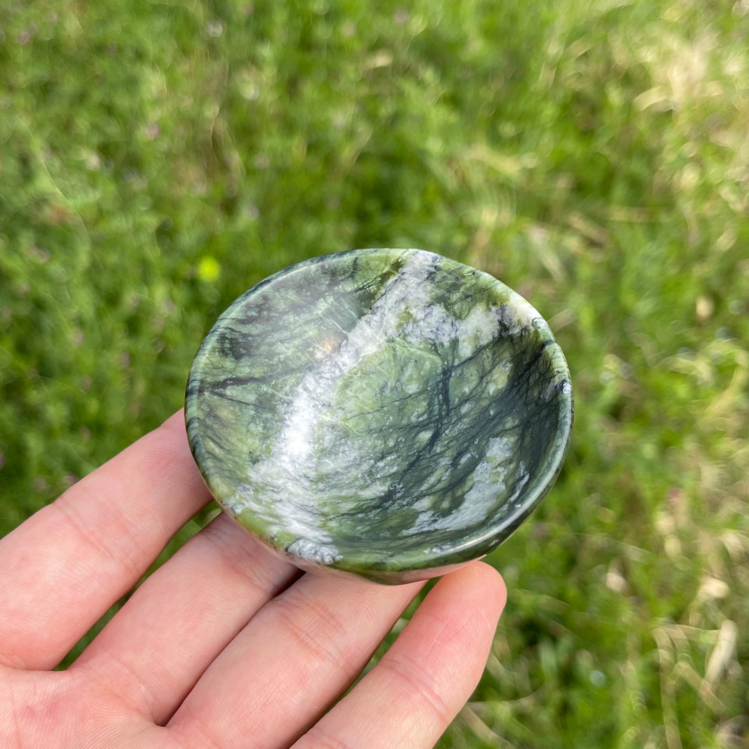 Natural Crystal Serpentine Bowl