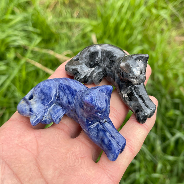Natural Crystal Carving Curled-Tail Lying Cat