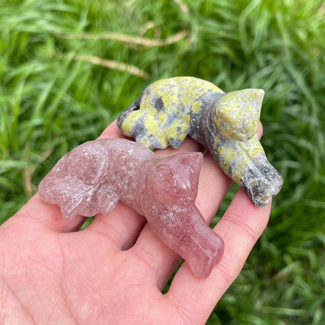 Natural Crystal Carving Curled-Tail Lying Cat