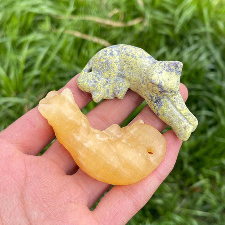 Natural Crystal Carving Curled-Tail Lying Cat