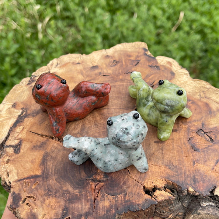 Natural Crystal Carved Lazy Frog