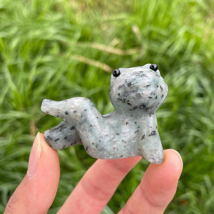 Natural Crystal Carved Lazy Frog