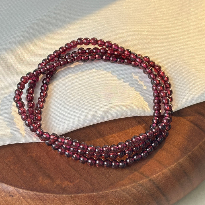 Three Cires Garnet Bracelet 3.6-3.7mm