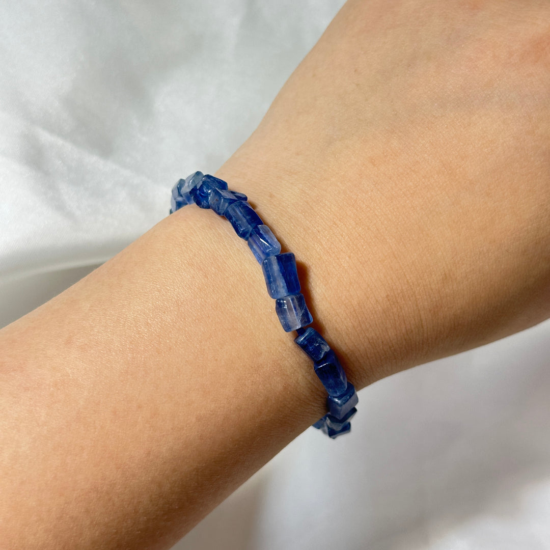 Blue Kyanite Freeform Square-cut Bracelet 5.5-7mm