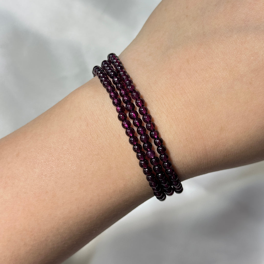 Three Cires Garnet Bracelet 3.6-3.7mm