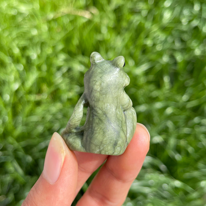 Natural Crystal Daydreaming Frog Carving