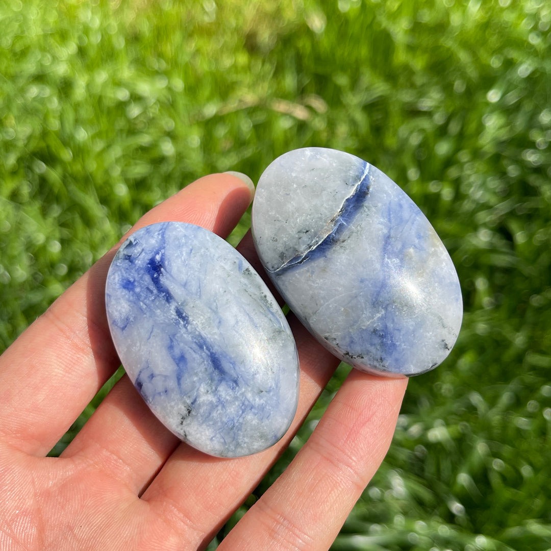 Natural Crystal Blue And White Porcelain Sodalite Palm Stone