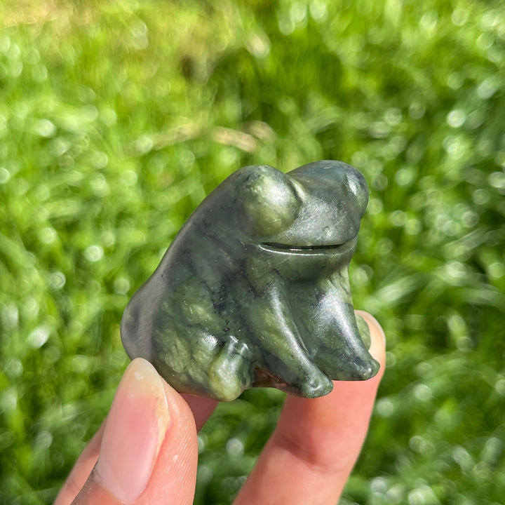 Natural Crystal Serpentine Round Frog Carving