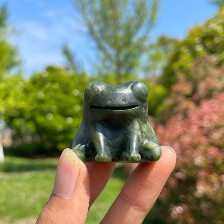 Natural Crystal Serpentine Round Frog Carving