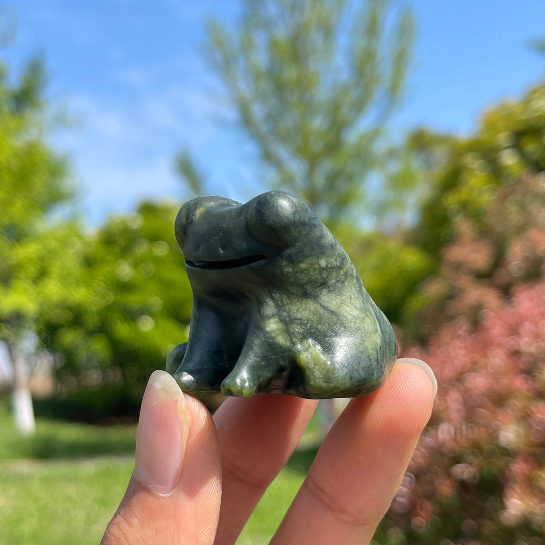 Natural Crystal Serpentine Round Frog Carving