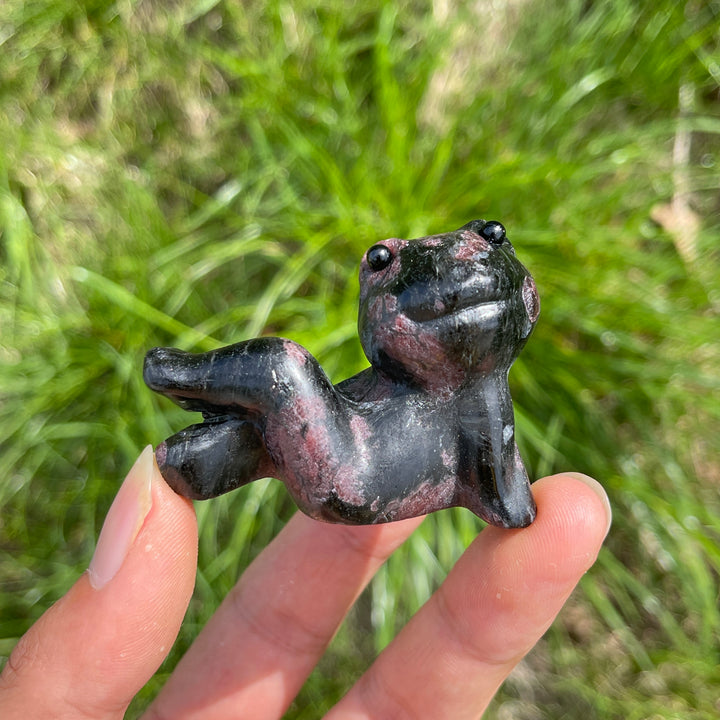 Natural Crystal Carved Lazy Frog