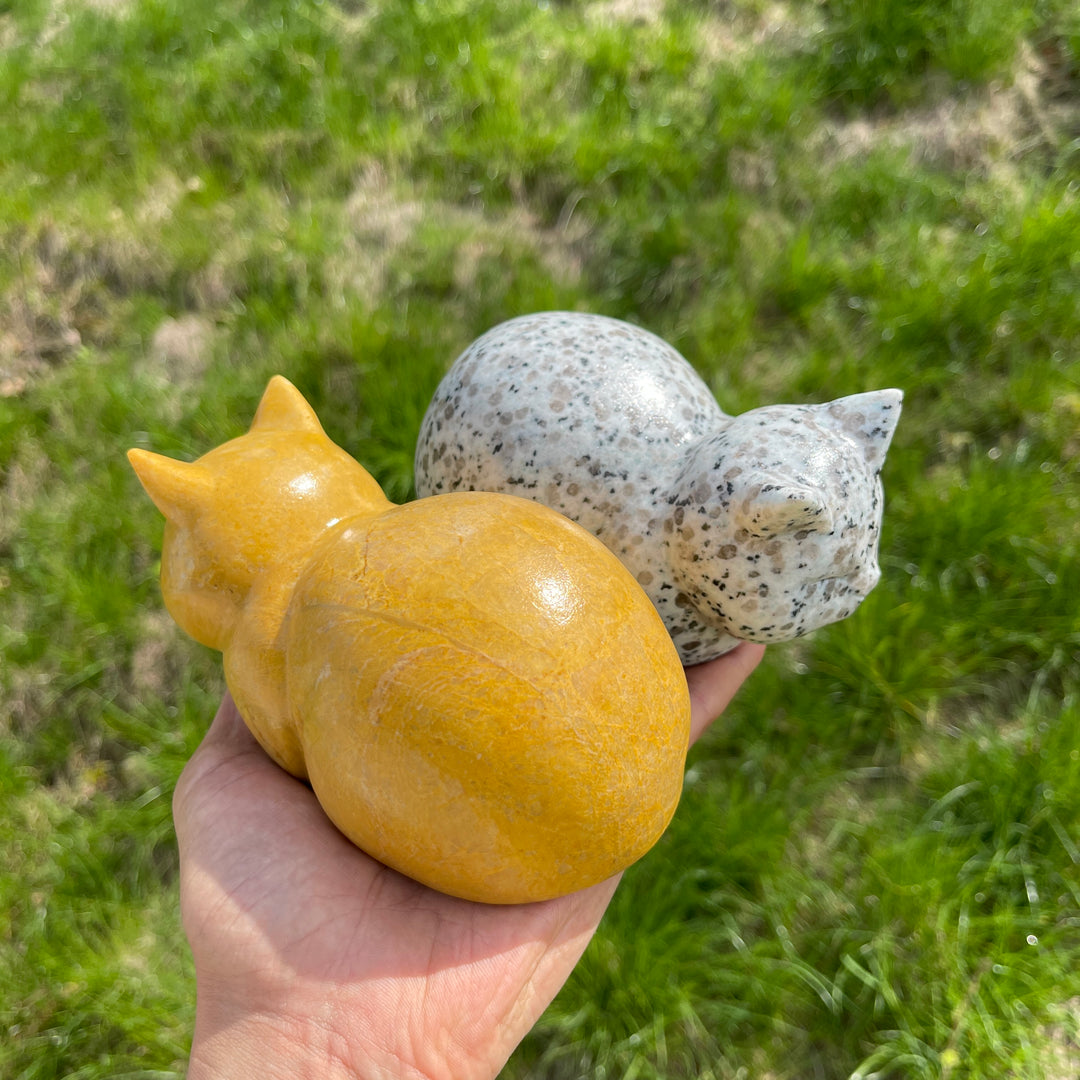 Unique,Natural Crystal Loaf Cat Carving