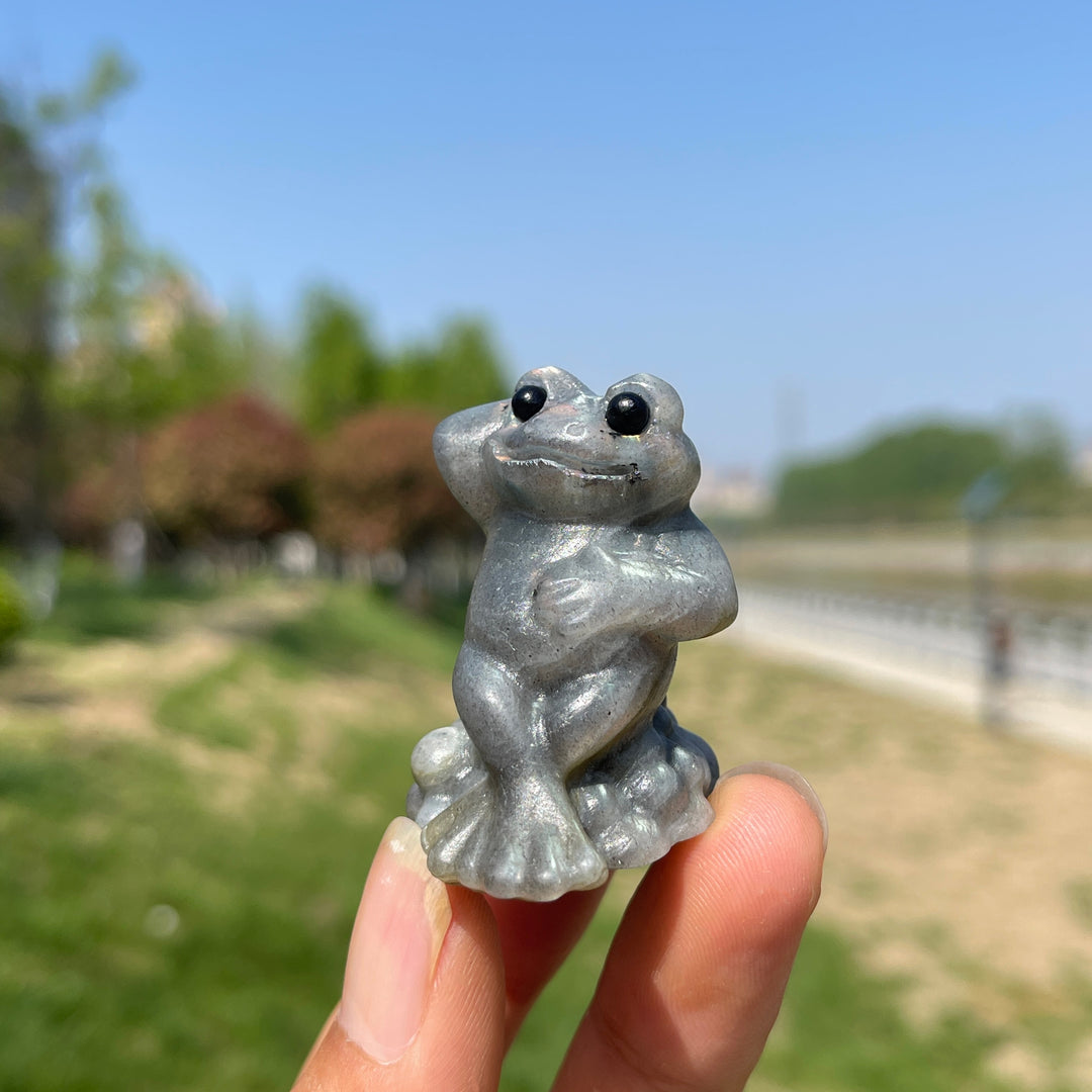 Natural Crystal Resting Frog Carving