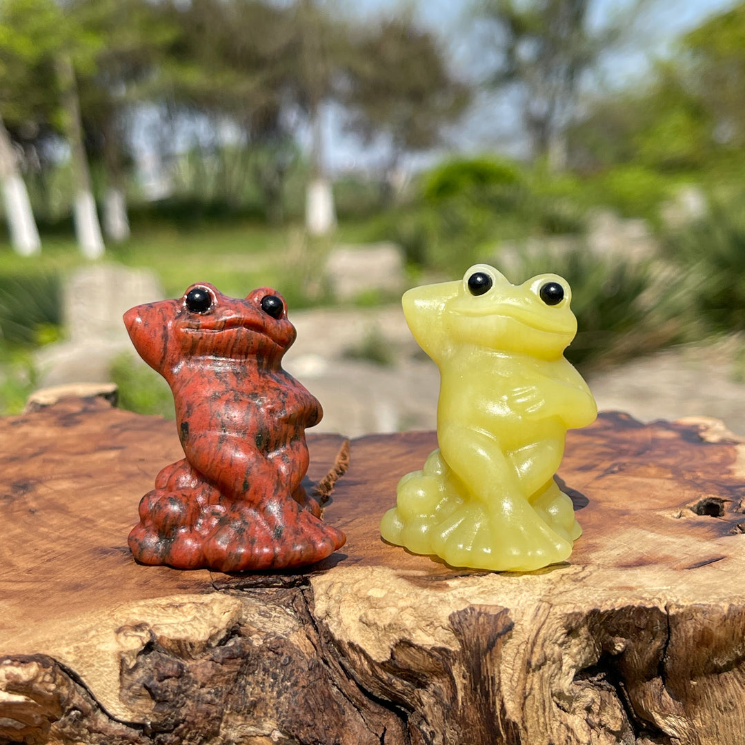 Natural Crystal Resting Frog Carving