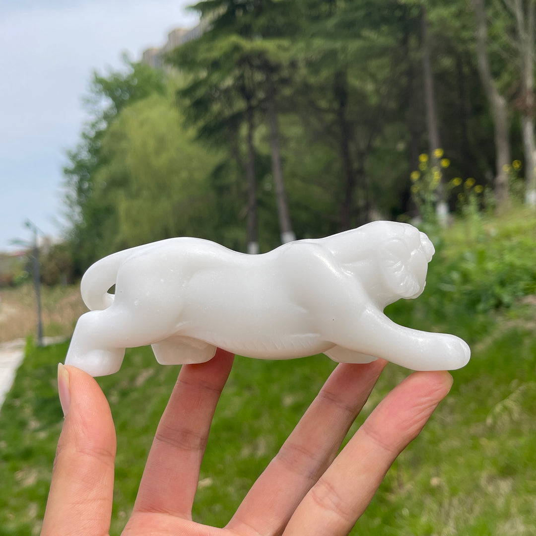 Natural Crystal White Jade Tiger Carving