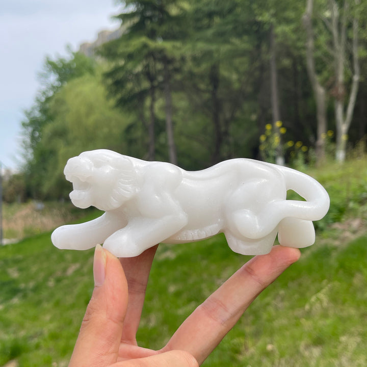 Natural Crystal White Jade Tiger Carving