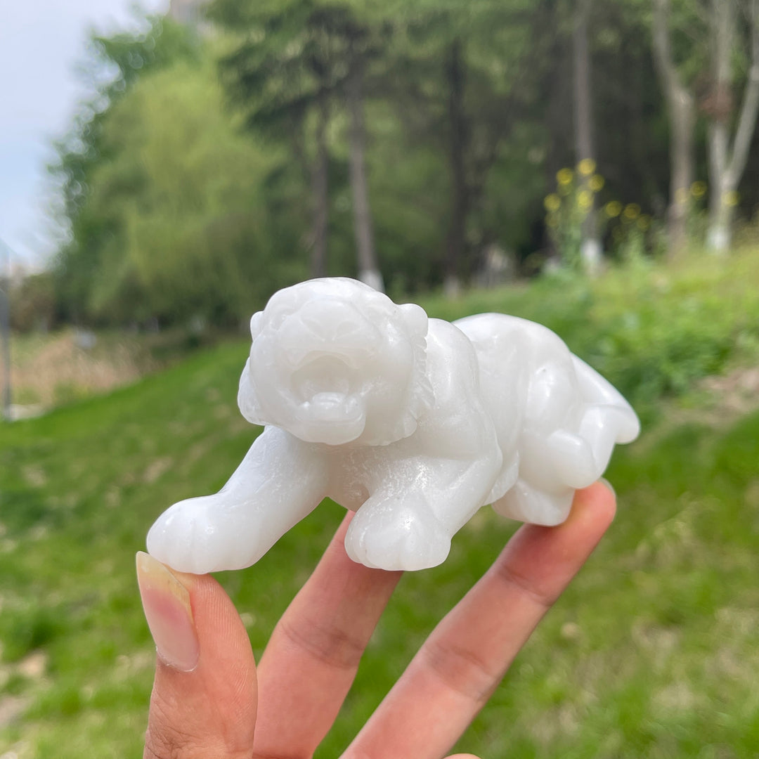 Natural Crystal White Jade Tiger Carving