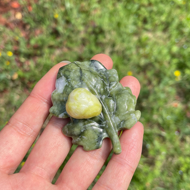 Natural Crystal Ladybug On Leaf Carving