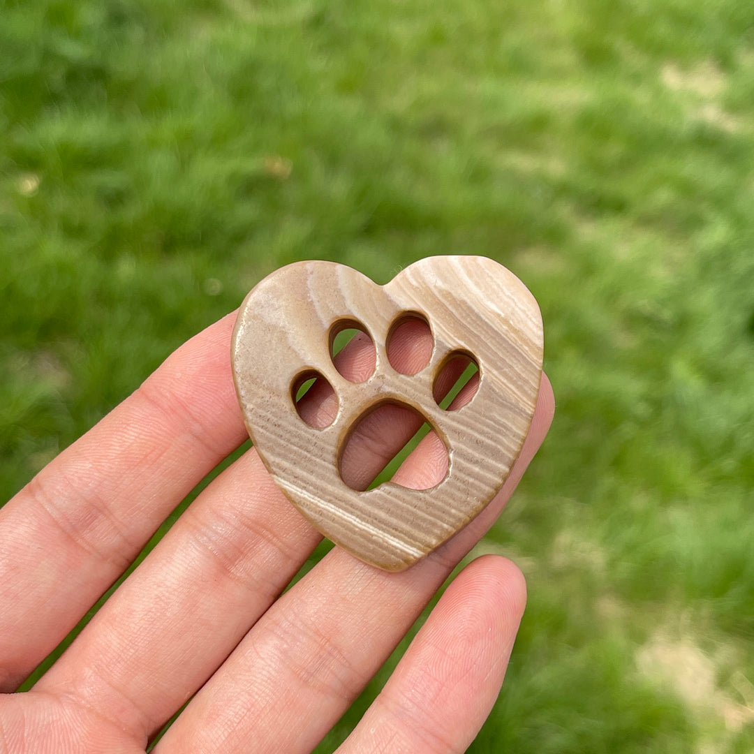 Natural Crystal Heart Cat Paw Carving