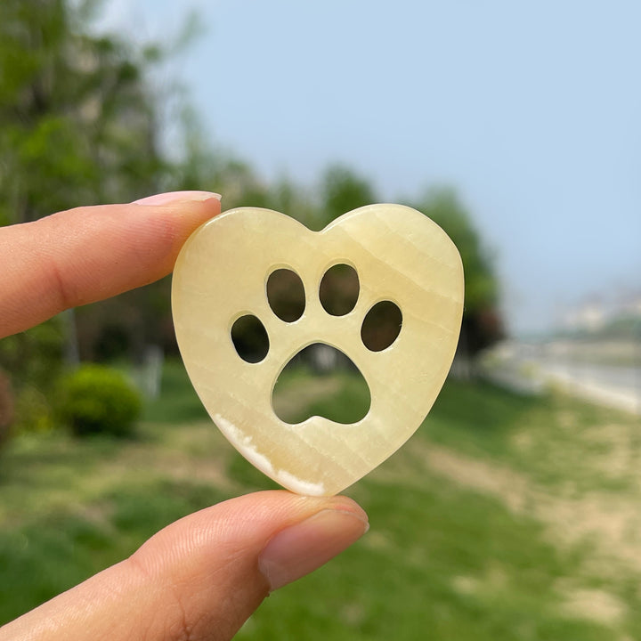 Natural Crystal Heart Cat Paw Carving