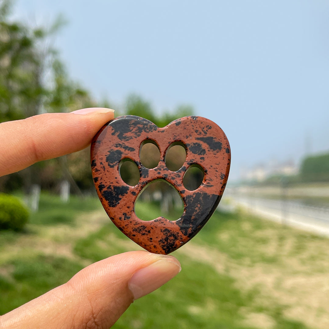 Natural Crystal Heart Cat Paw Carving