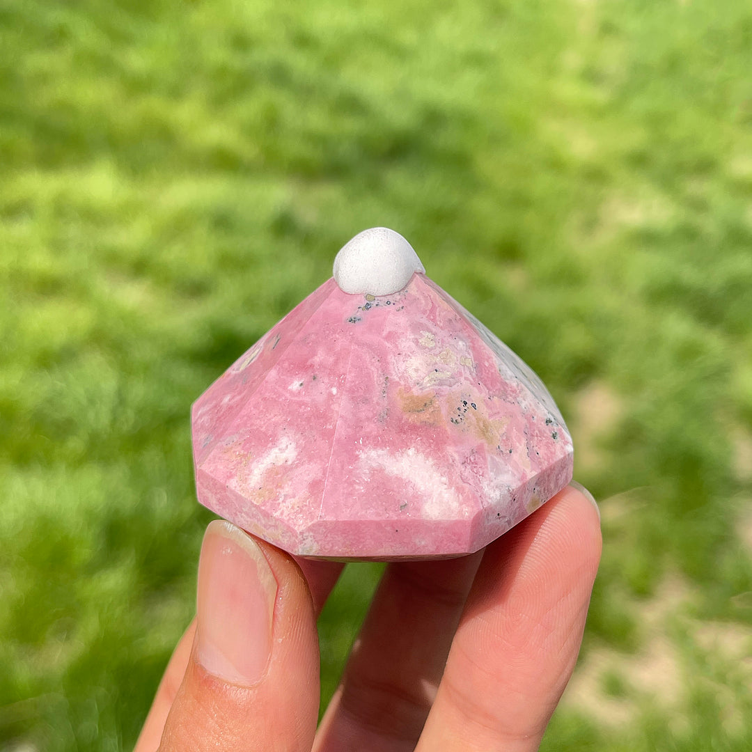 Peruvian Rhodonite Diamond Carving