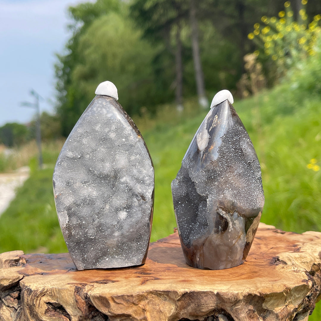 Unique,Natural Natural Sphalerite Teardrop