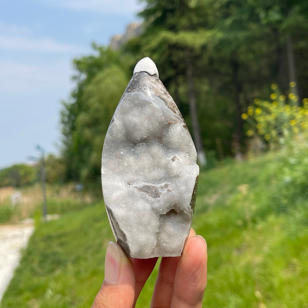 Unique,Natural Natural Sphalerite Teardrop